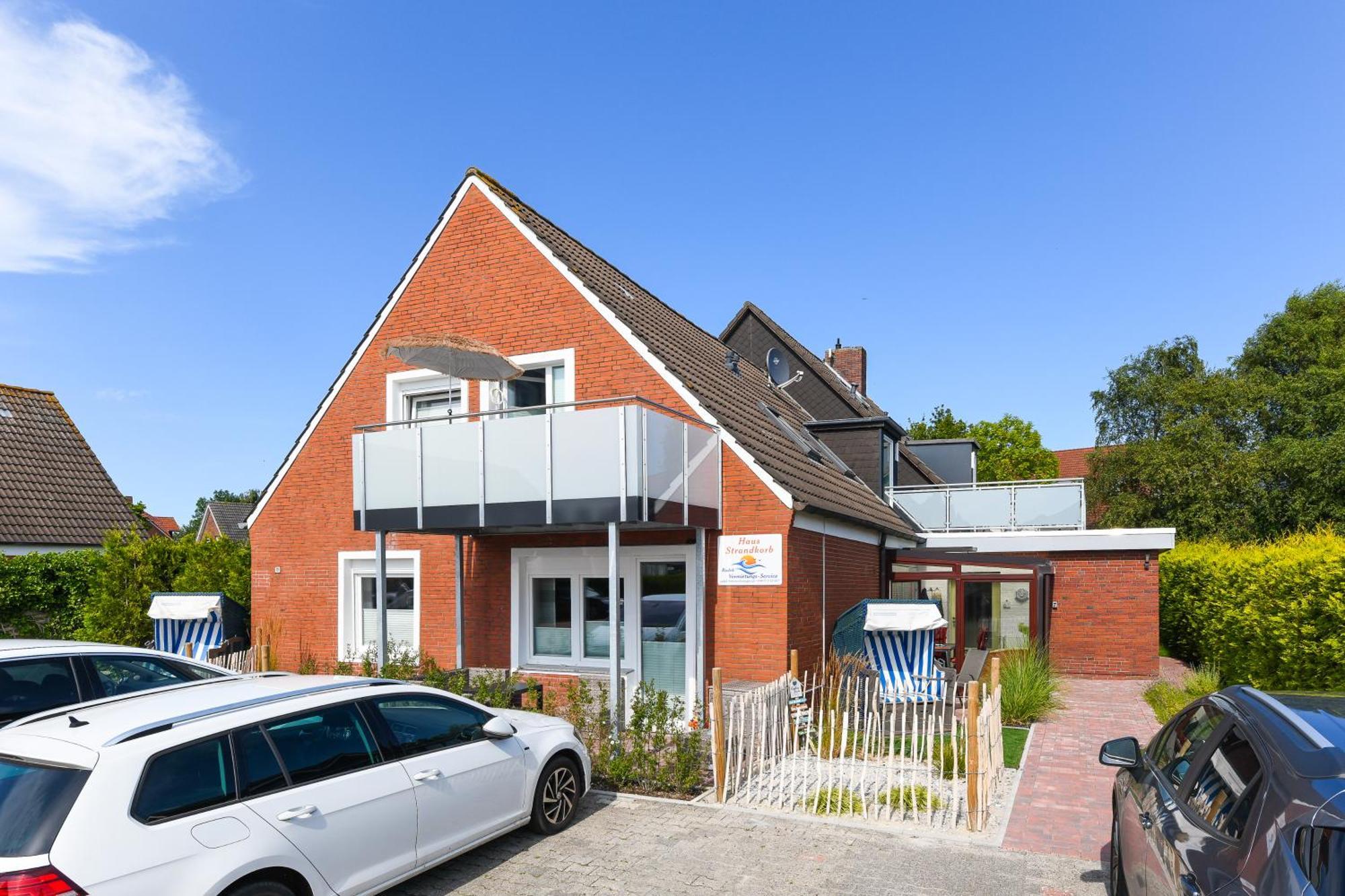 Ferienwohnungen Im Haus Strandkorb Bensersiel Exterior photo